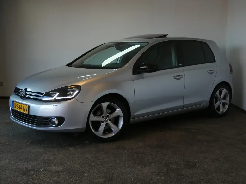 Volkswagen Golf (2011) — foto 1