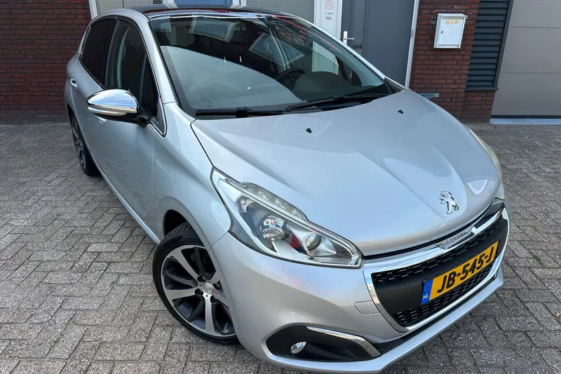 Peugeot 208 (2016)