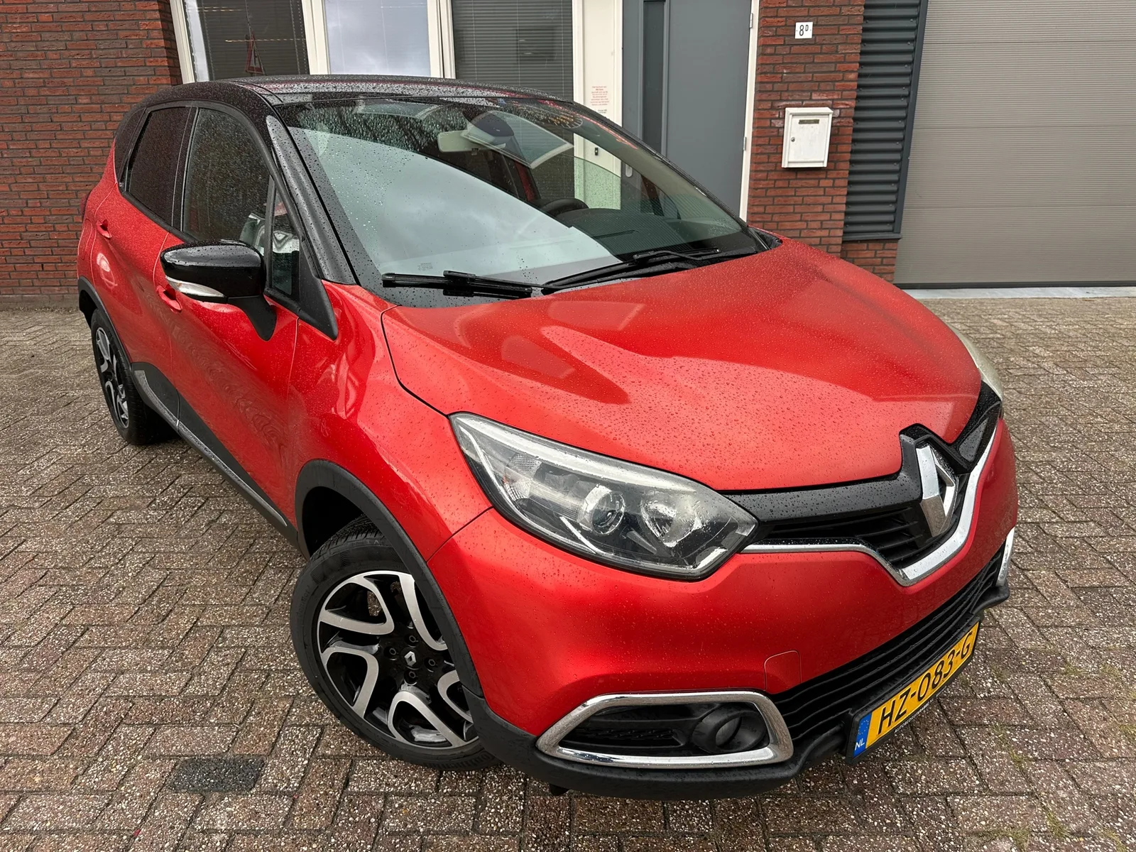 Renault Captur (2016) — foto 1