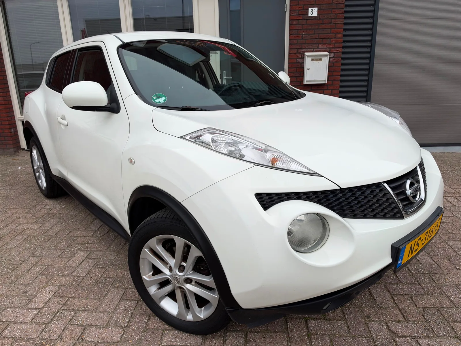 Nissan Juke (2012) — foto 1
