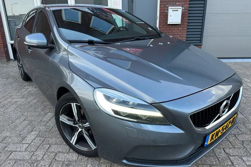 Volvo V40 (2016)