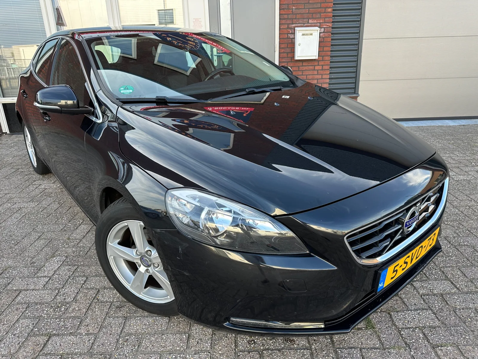 Volvo V40 (2013) — foto 1