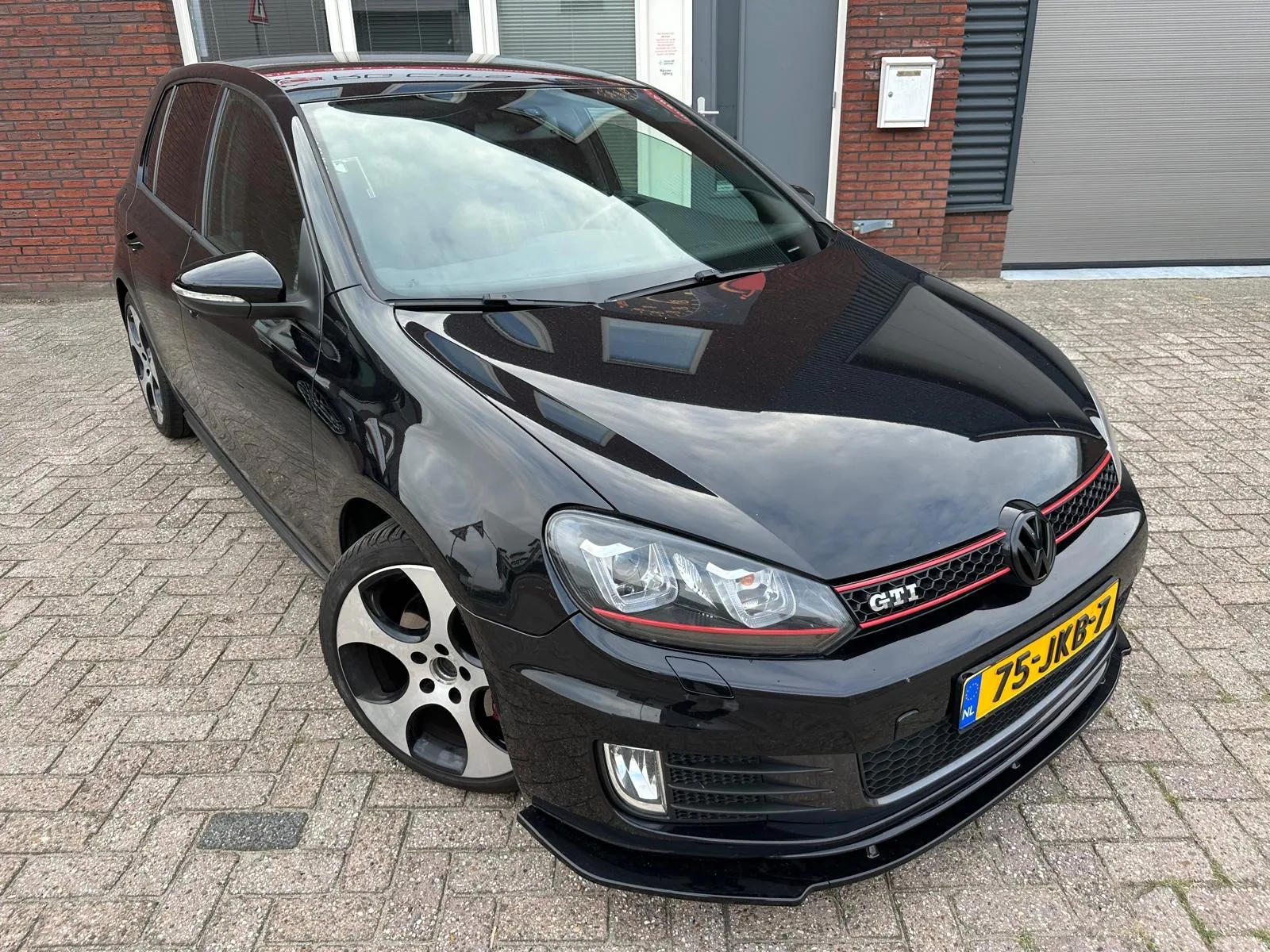 Volkswagen Golf (2009) — foto 1
