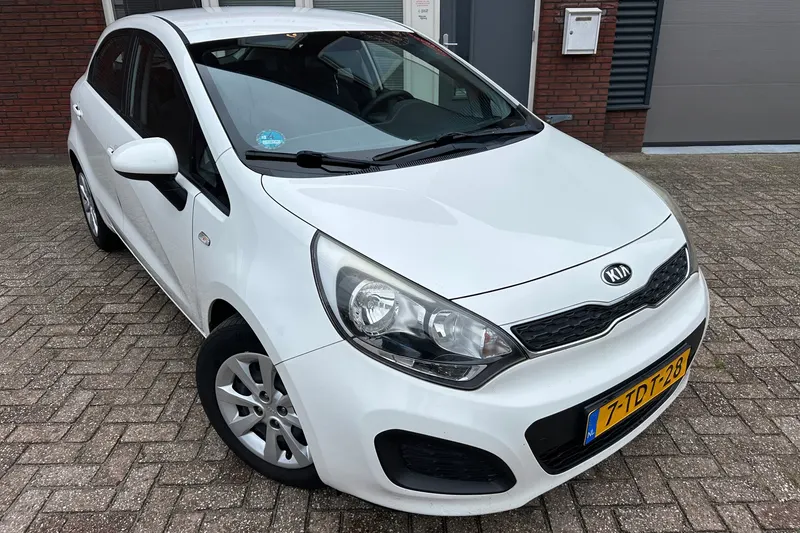 Kia Rio (2014)