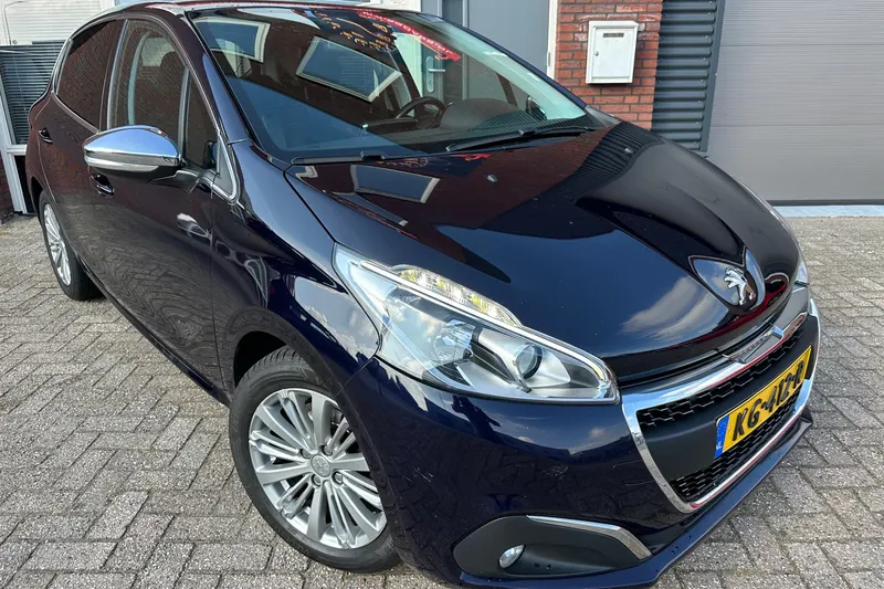 Peugeot 208 (2016)