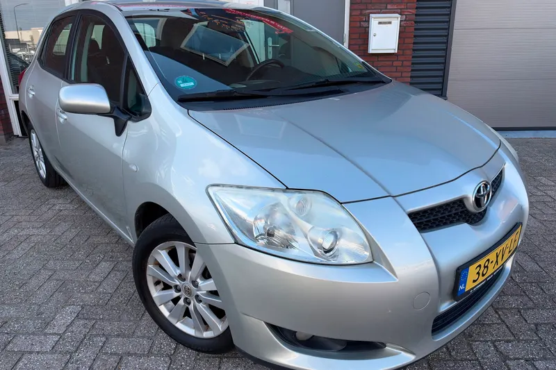 Toyota Auris (2007)