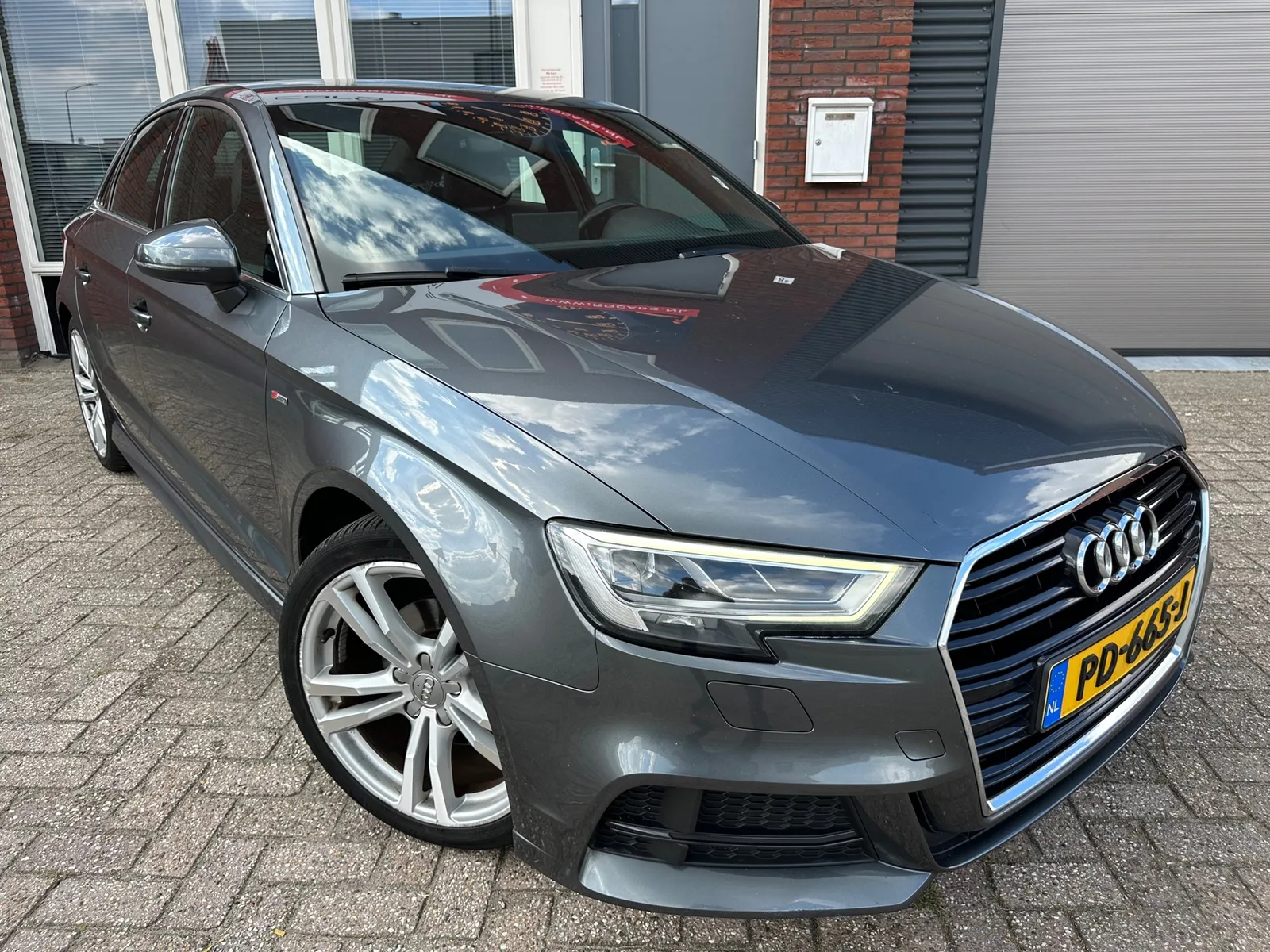 Audi A3 (2017) — foto 1