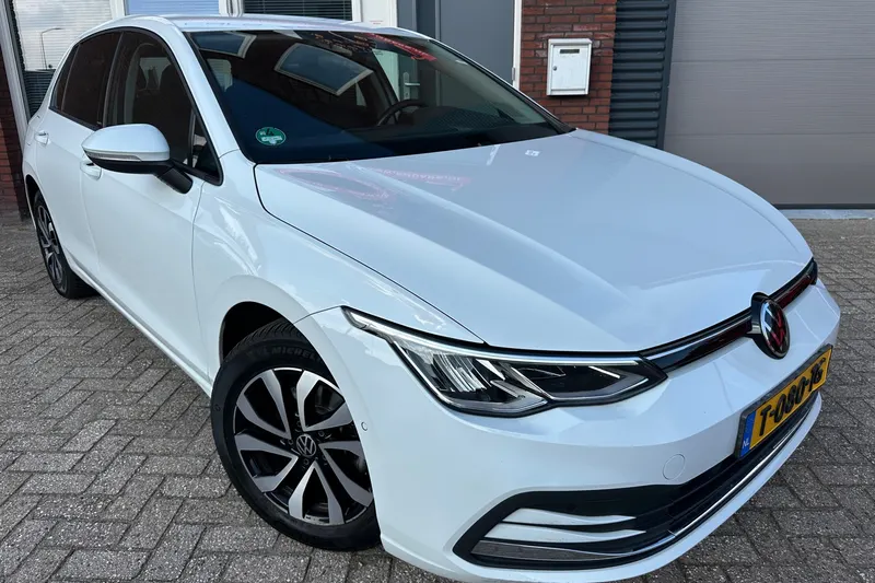 Volkswagen Golf (2021)