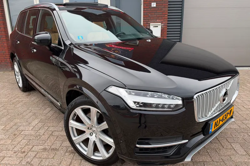 Volvo XC90 (2015)