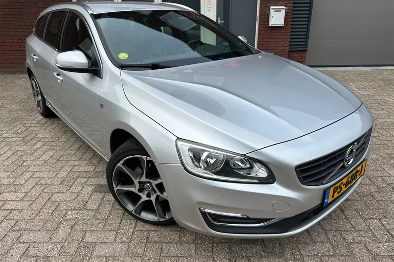 Volvo V60 (2015)