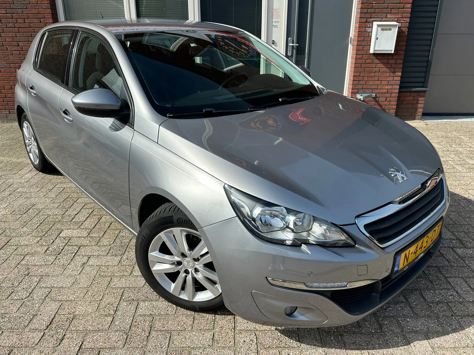 Peugeot 308 (2014) — foto 1