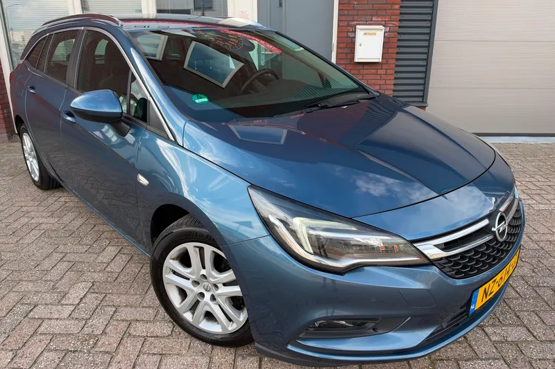 Opel Astra (2017)