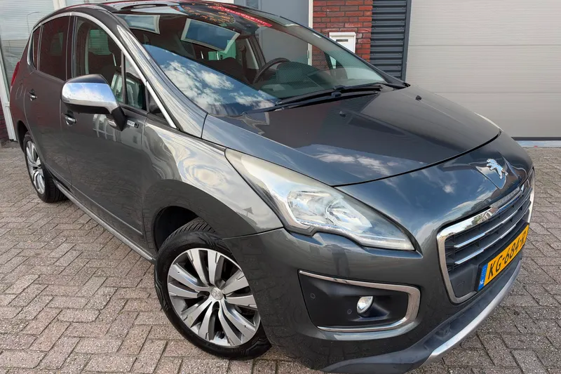 Peugeot 3008 (2016)