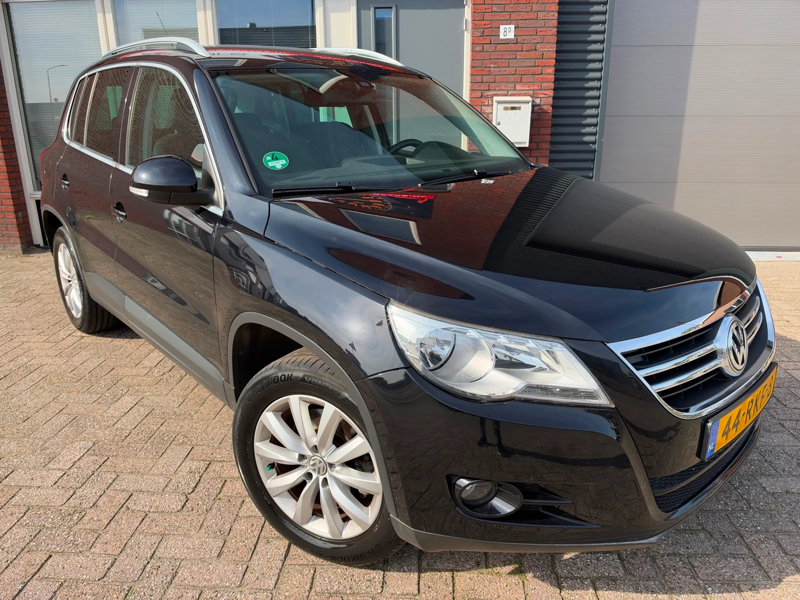 Volkswagen Tiguan (2011) — foto 1