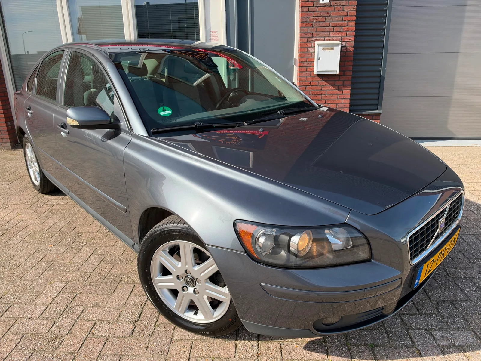 Volvo S40 (2004) — foto 1
