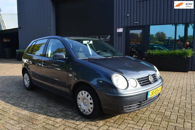 Volkswagen Polo (2002)