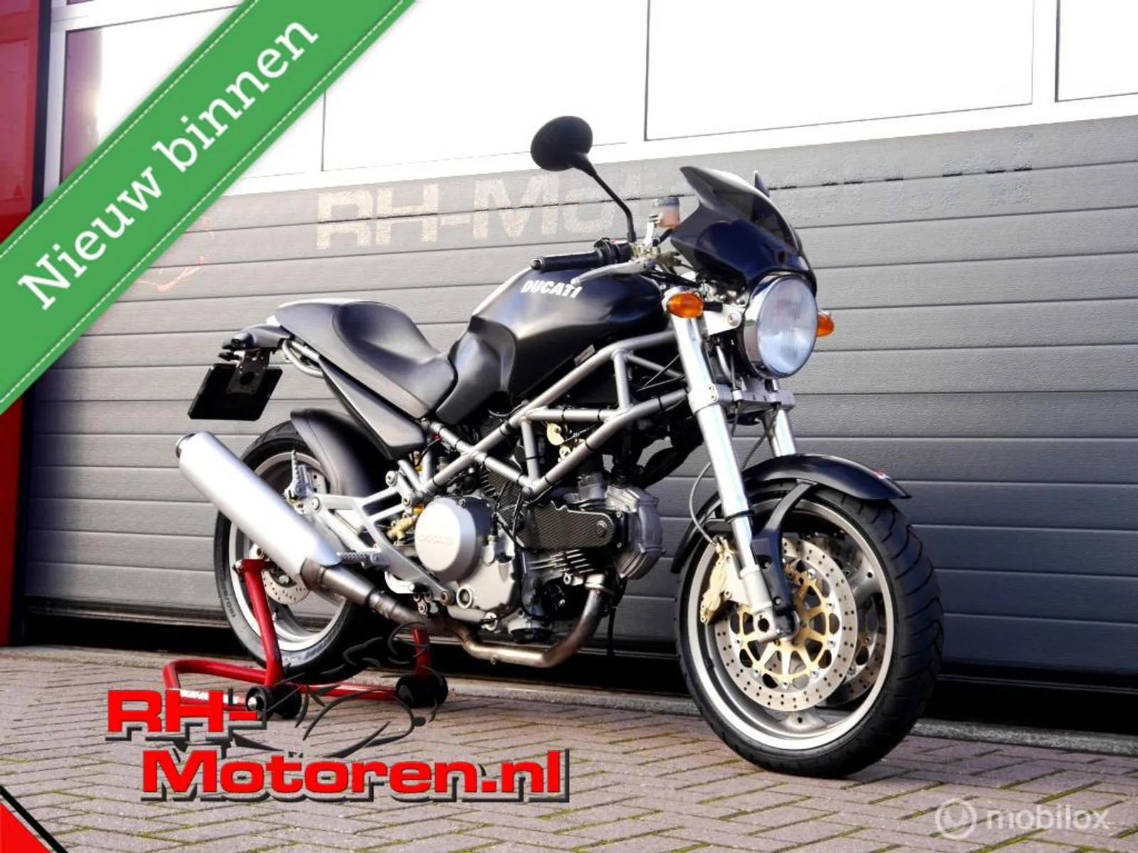 Ducati Monster (2002) — foto 1