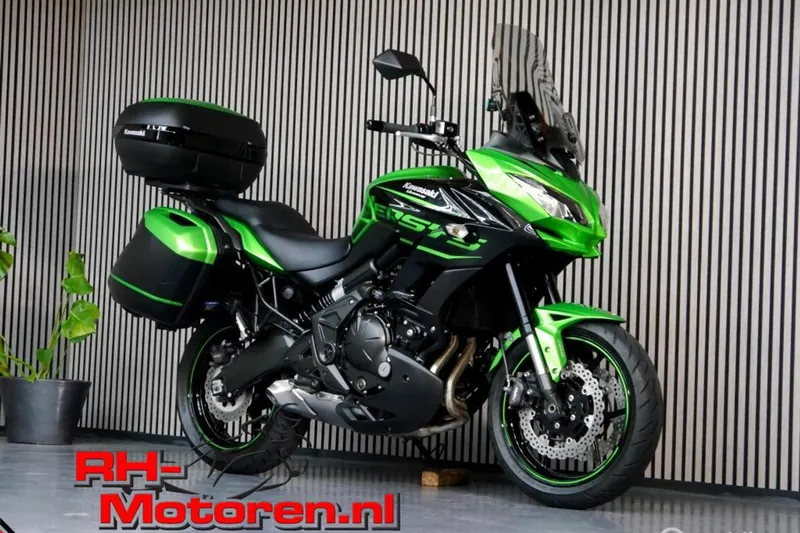 Kawasaki Versys 650 Grand Tourer (2017)