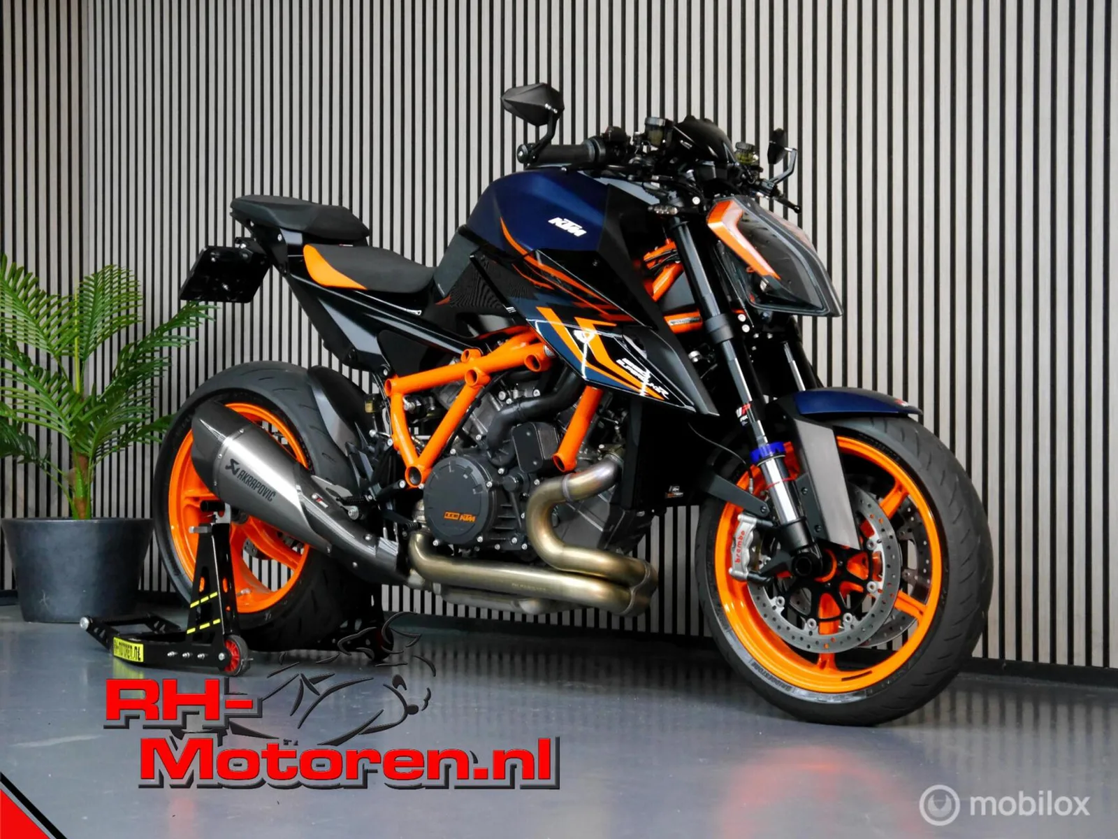 KTM 1290 Super Duke R EVO (2024) — foto 1