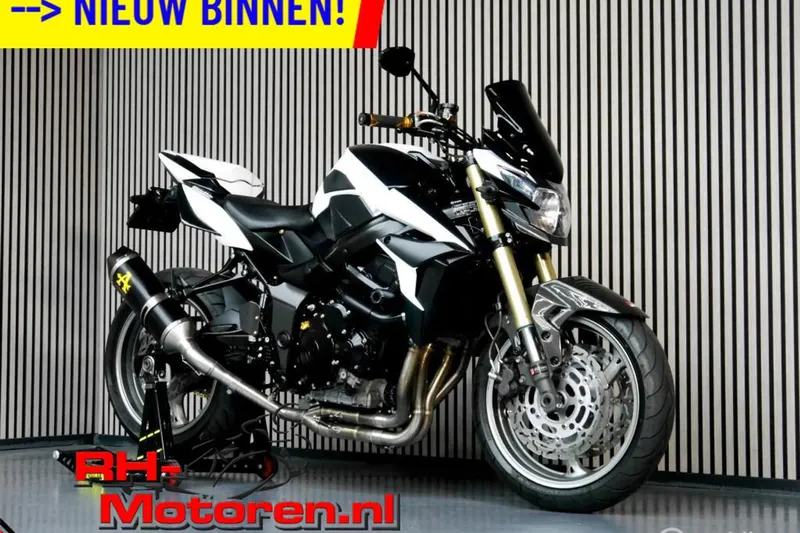 Suzuki GSR750 (2013)
