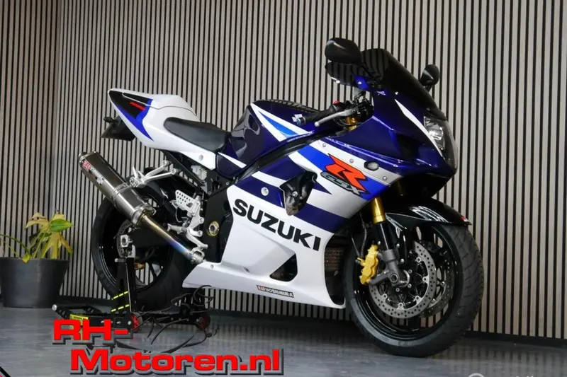 Suzuki GSX-R1000 (2004)