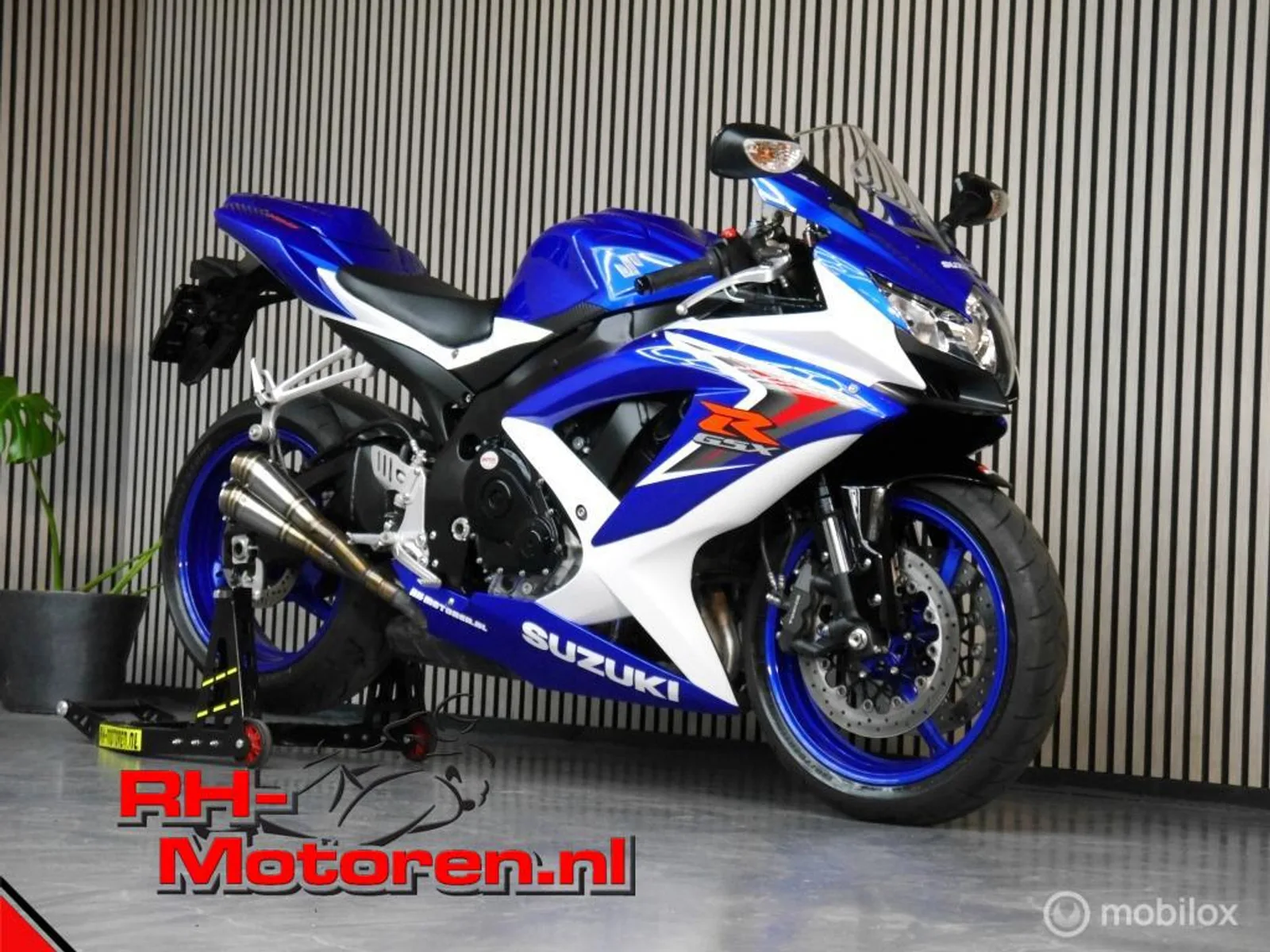 Suzuki GSX-R750 (2008) — foto 1