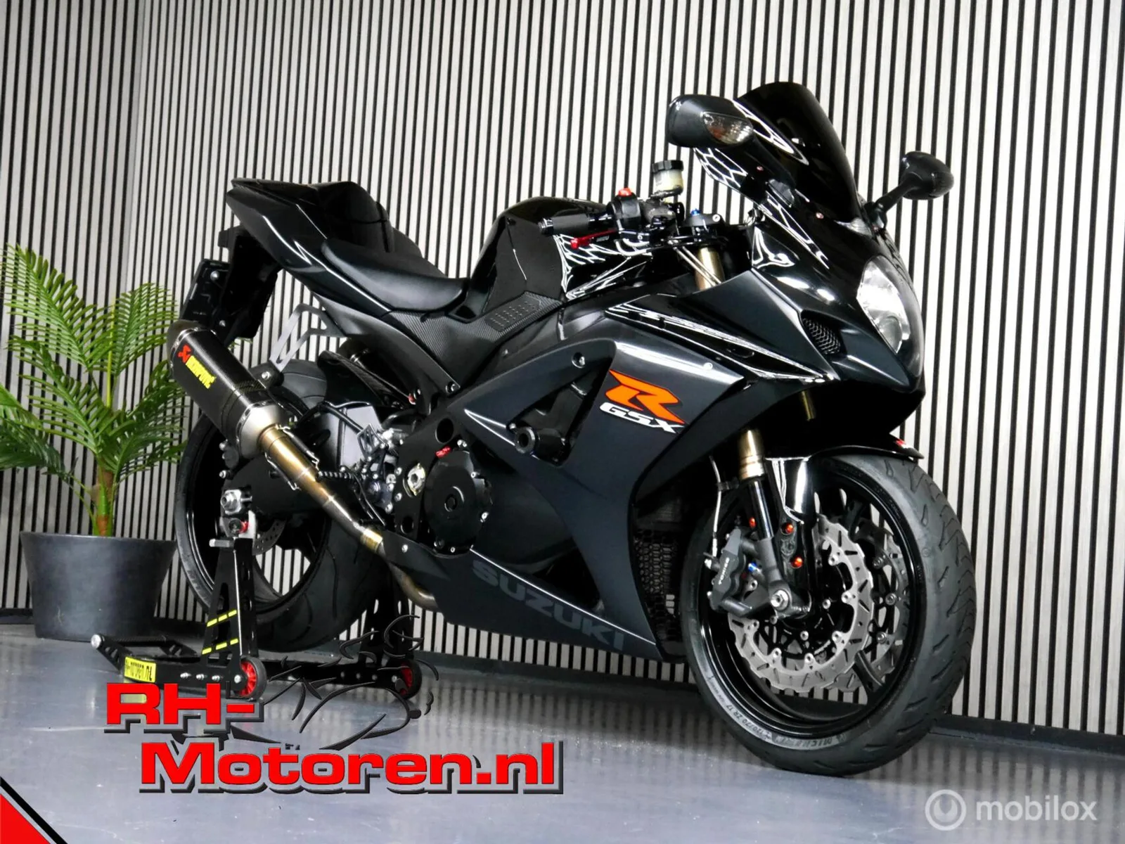 Suzuki GSX-R1000 (2007) — foto 1