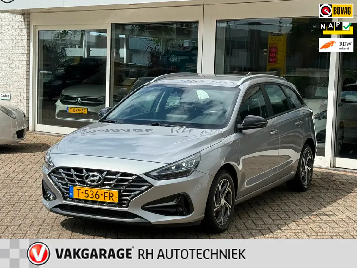 Hyundai i30 (2023) — foto 1