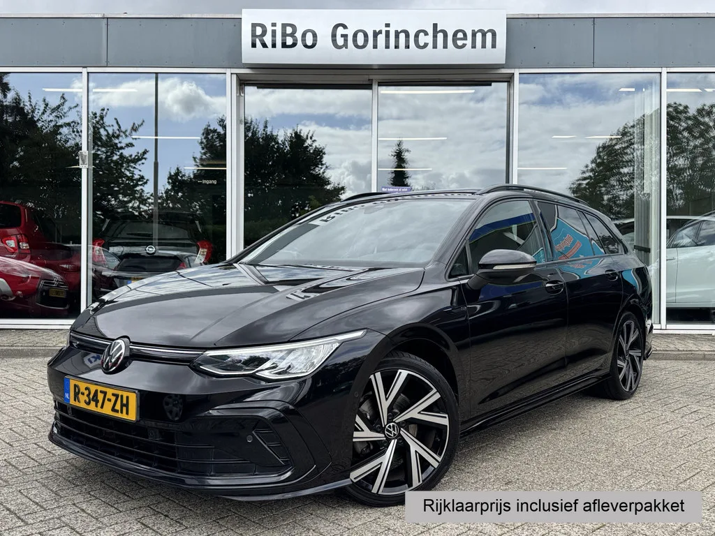 Volkswagen Golf (2022) — foto 1