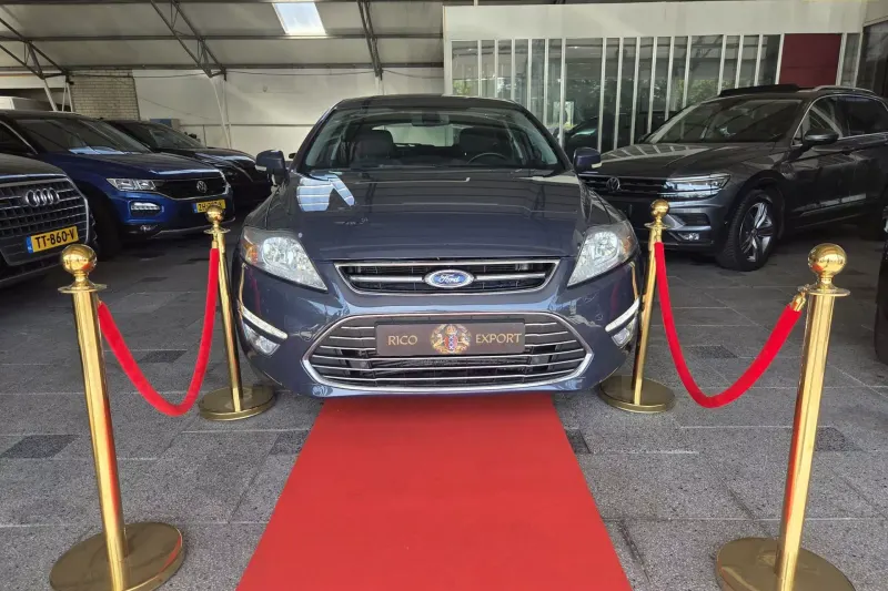 Ford Mondeo (2012)