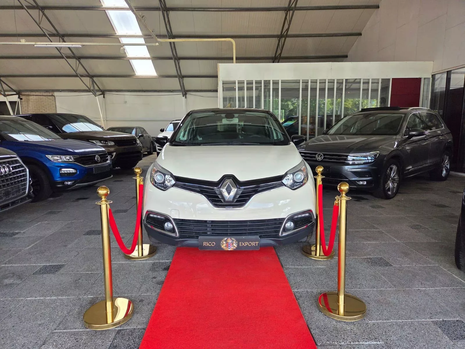 Renault Captur (2014) — foto 1