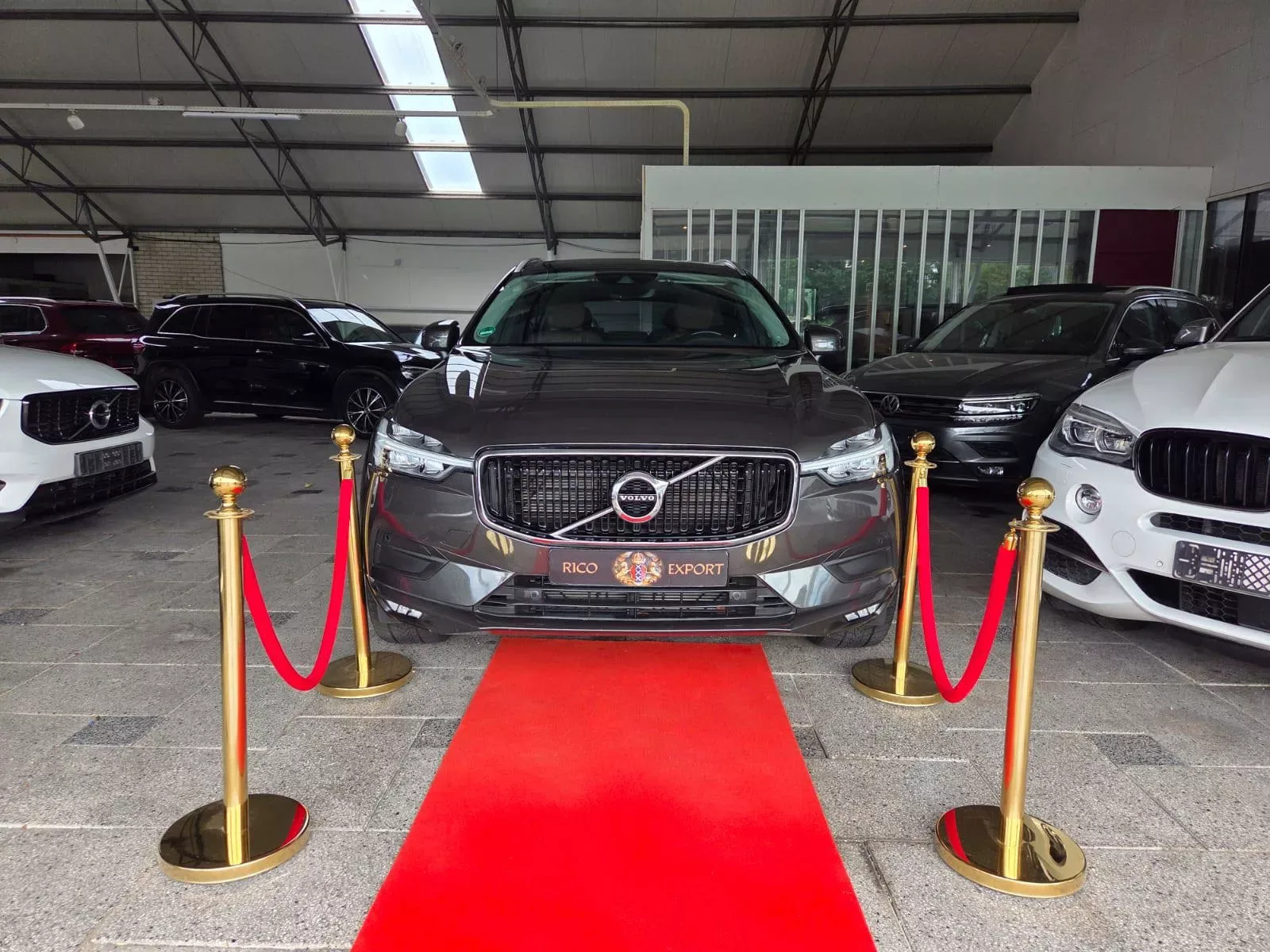 Volvo XC60 (2019) — foto 1