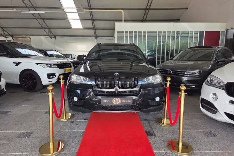 BMW X6 (2012)