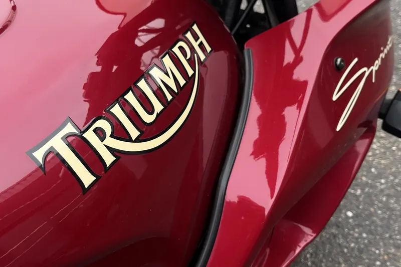 Triumph Sprint 900 (1997)
