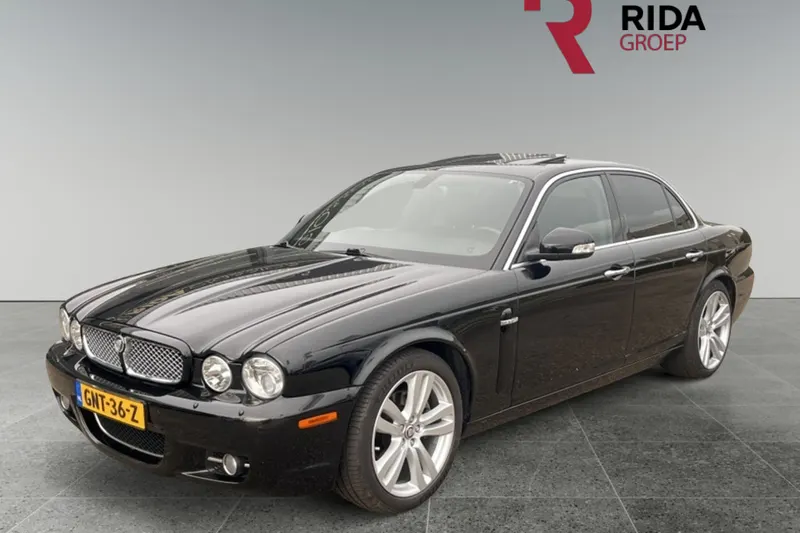 Jaguar XJ (2008)