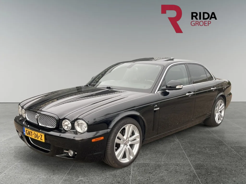 Jaguar XJ (2008) — foto 1