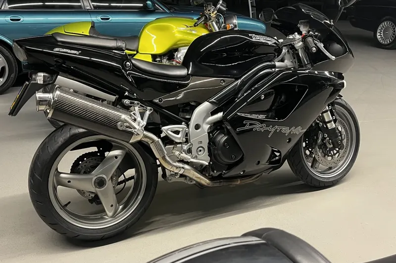 Triumph Daytona 955I (2004)
