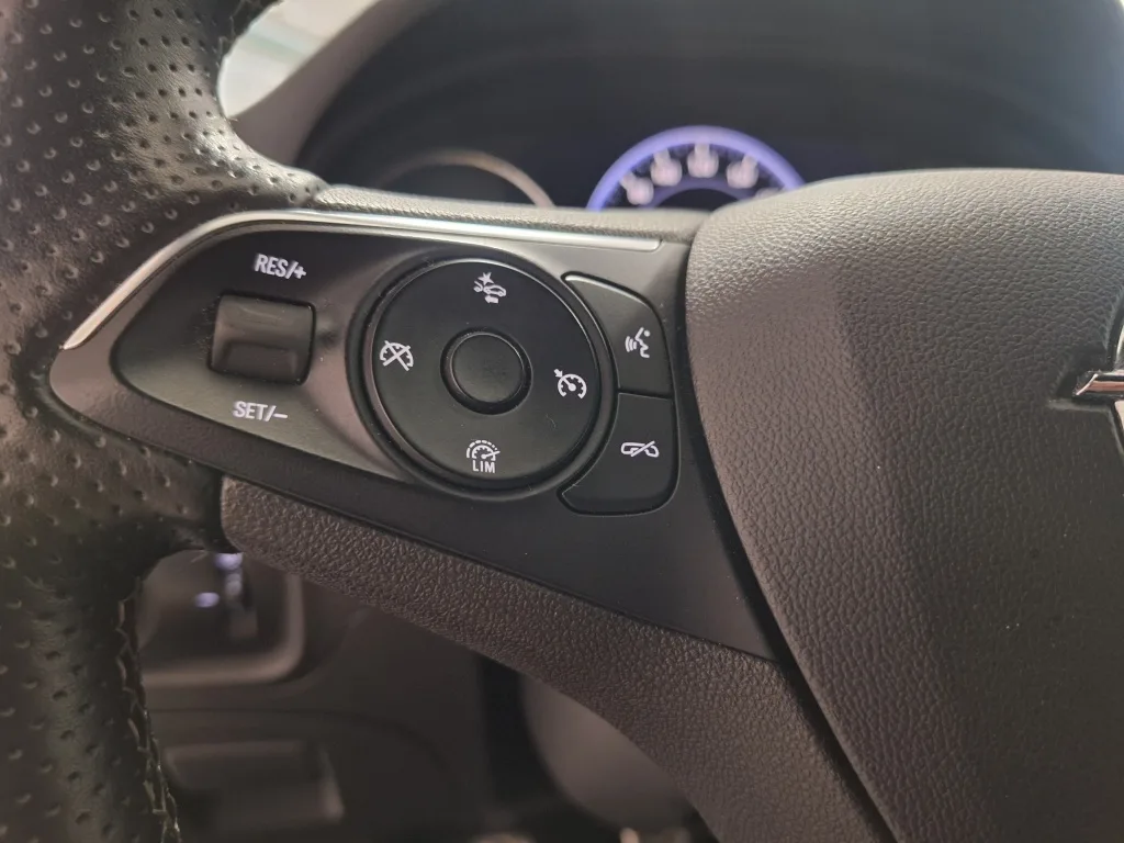 Opel Astra (2020) — foto 1