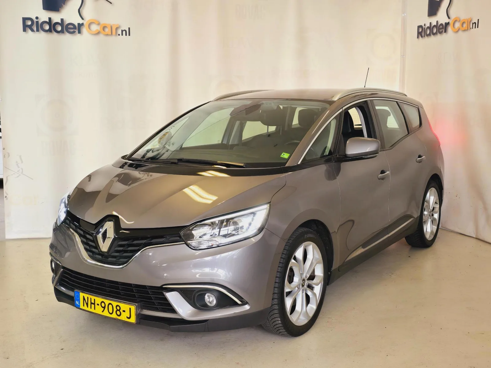 Renault Grand Scénic (2017) — foto 1