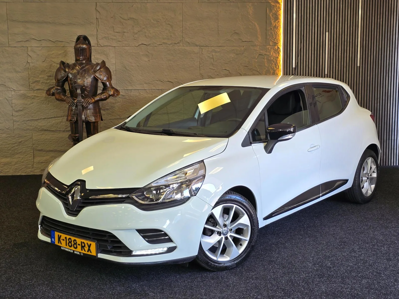 Renault Clio (2018) — foto 1