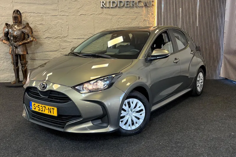 Mazda 2 Hybrid (2023)