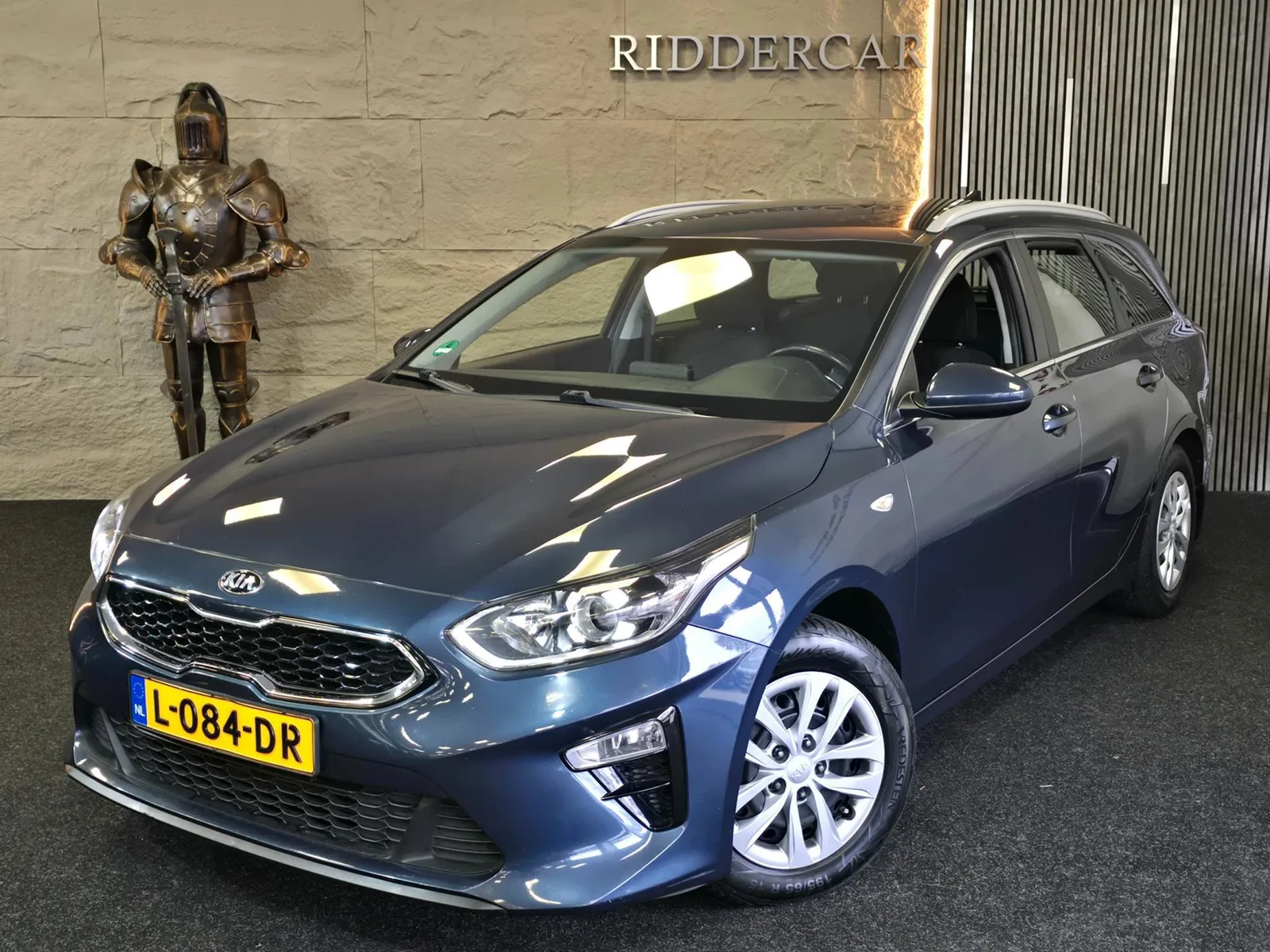 Kia Ceed Sportswagon (2019) — foto 1