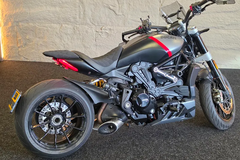 Ducati Xdiavel Black Star (2022)