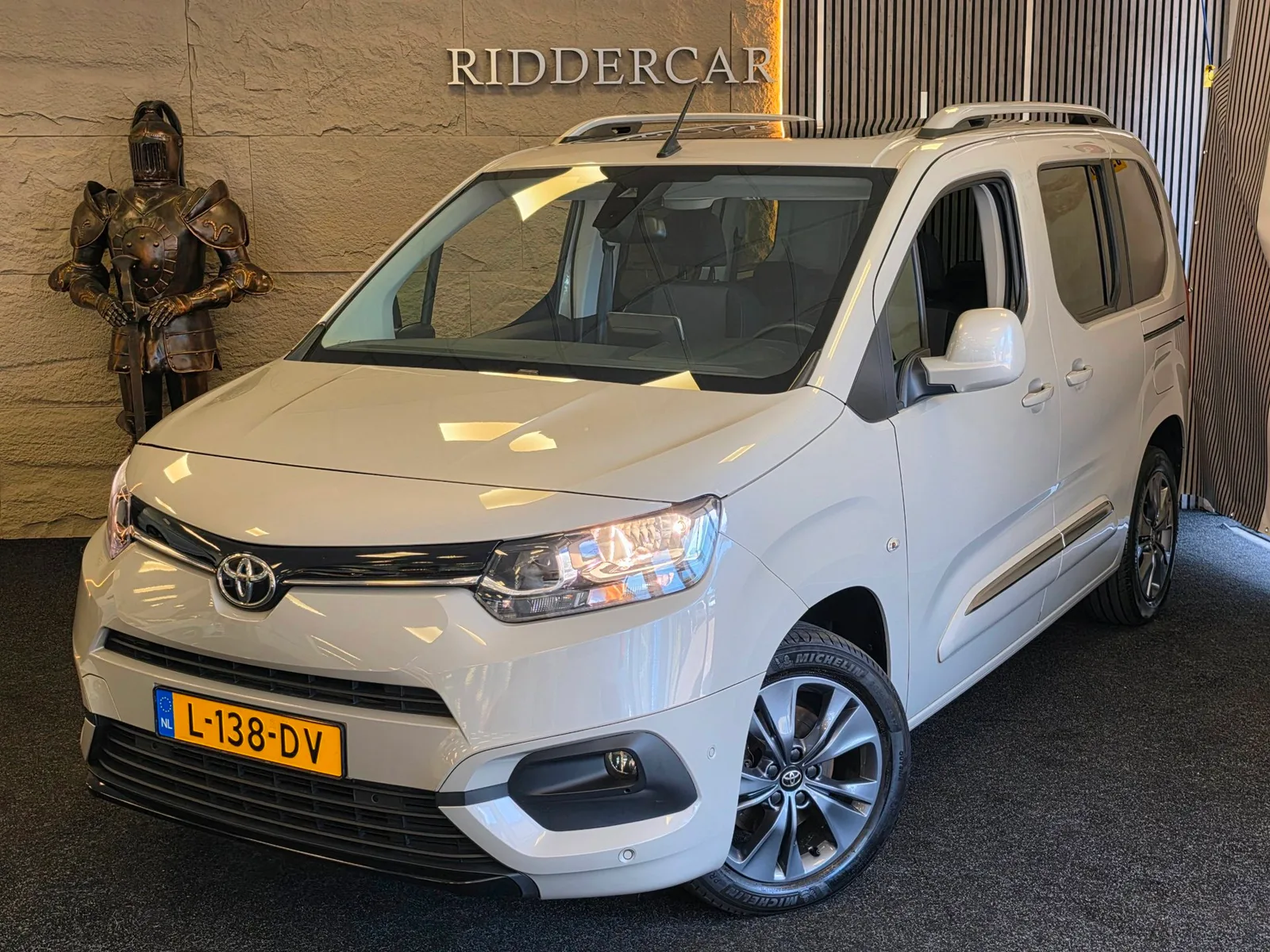 Toyota ProAce City Verso (2021) — foto 1