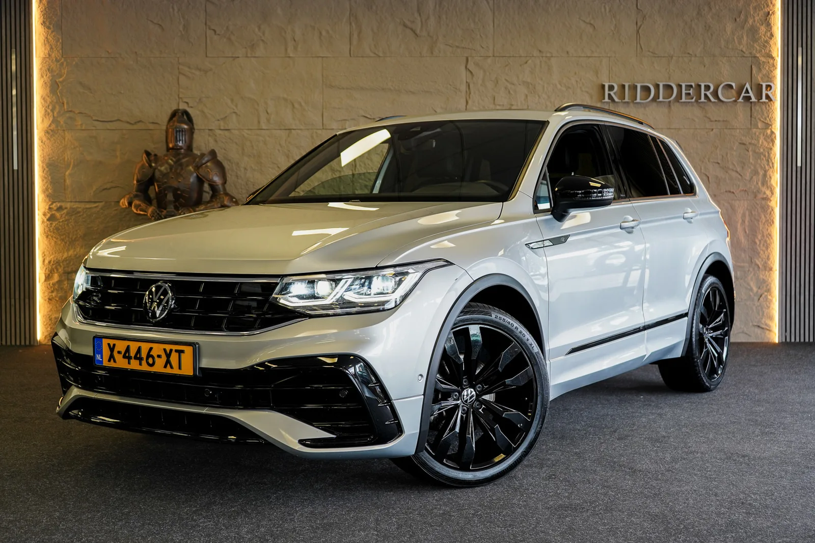Volkswagen Tiguan (2023) — foto 1