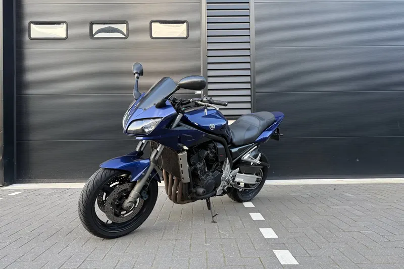 Yamaha FZS 1000 Fazer (2003)