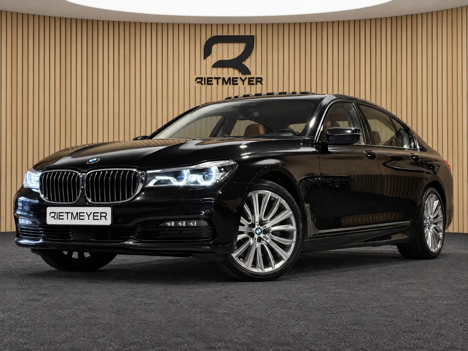 BMW 7-Serie (2017) — foto 1