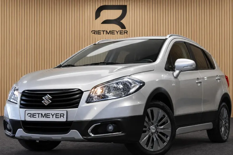 Suzuki S-Cross (2014)