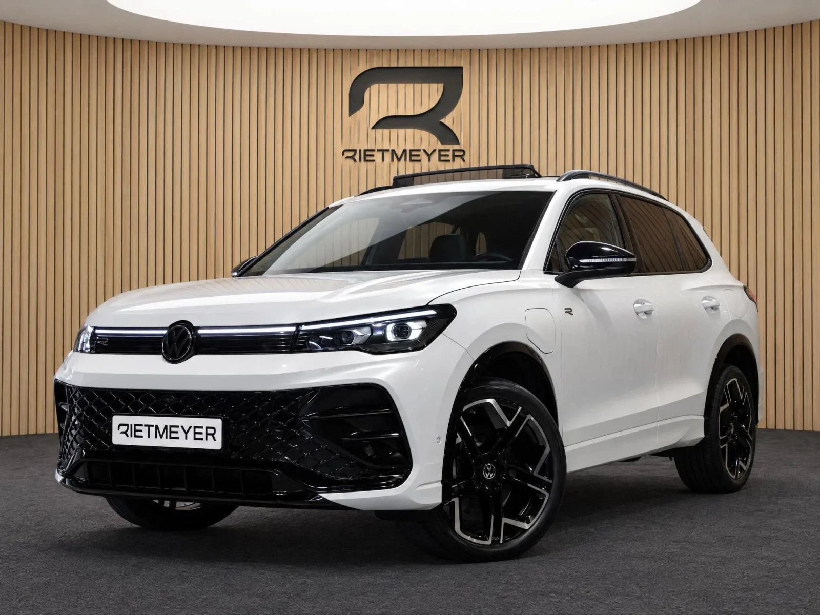 Volkswagen Tiguan (2025) — foto 1