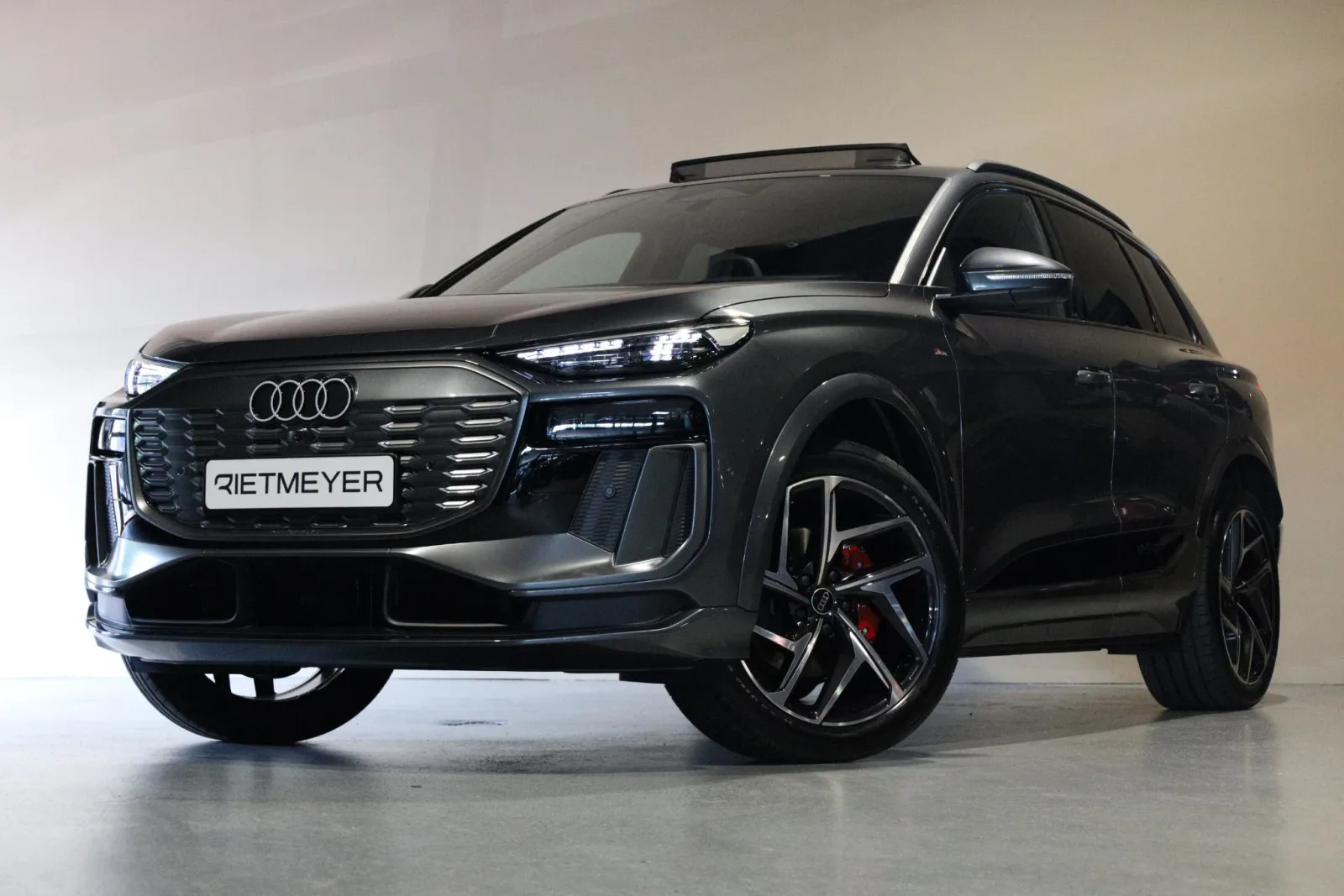 Audi Q6 e-tron (2026) — foto 1
